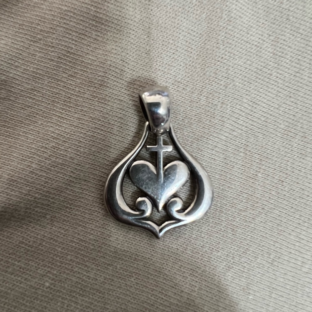 Retired James Avery heart and cross pendant 1.25”